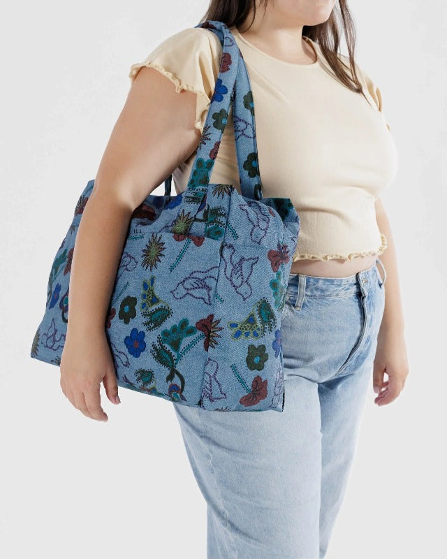 Cloud Carry-On Digital Denim Birds Lifestyle