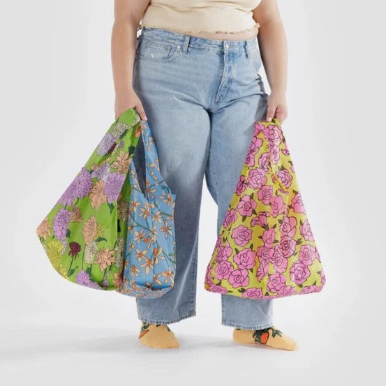 Standard Baggu Set of 3 Garden Flowers Lifestyle