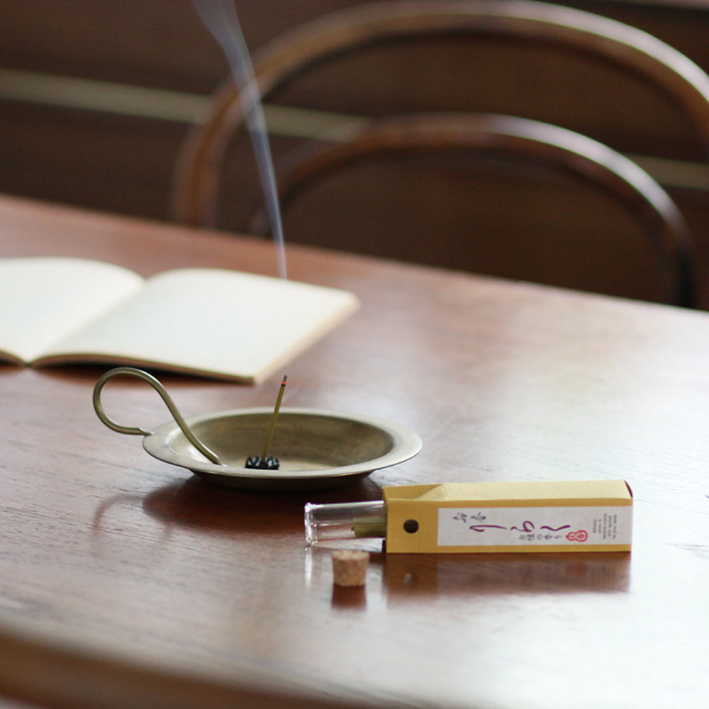 RIRAKU Japanese Incense Sticks & Holder Gift Set - Hello World Modern Mercantile