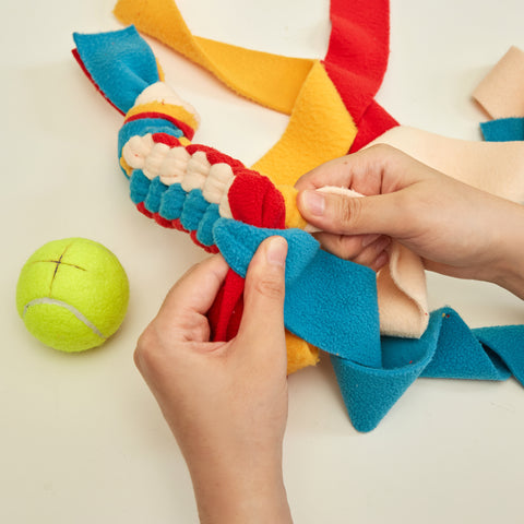 Kikkerland Kobe Make Your Own Tug Toy Kit